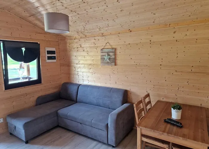 Nad Morzem U Picia بيت للعطل *